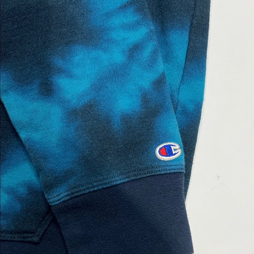 Champion Unisex Blue Tie-Dye Sweater Womens size Small - Picture 2 of 8